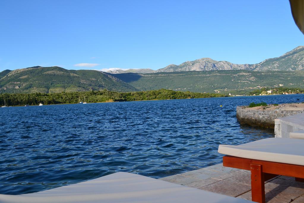 Apartments Harmonia Tivat Exterior photo